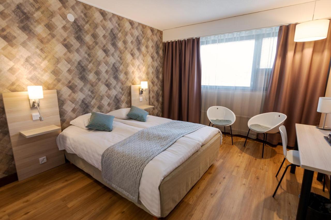 Hotel Kivitasku Kaarina Kültér fotó