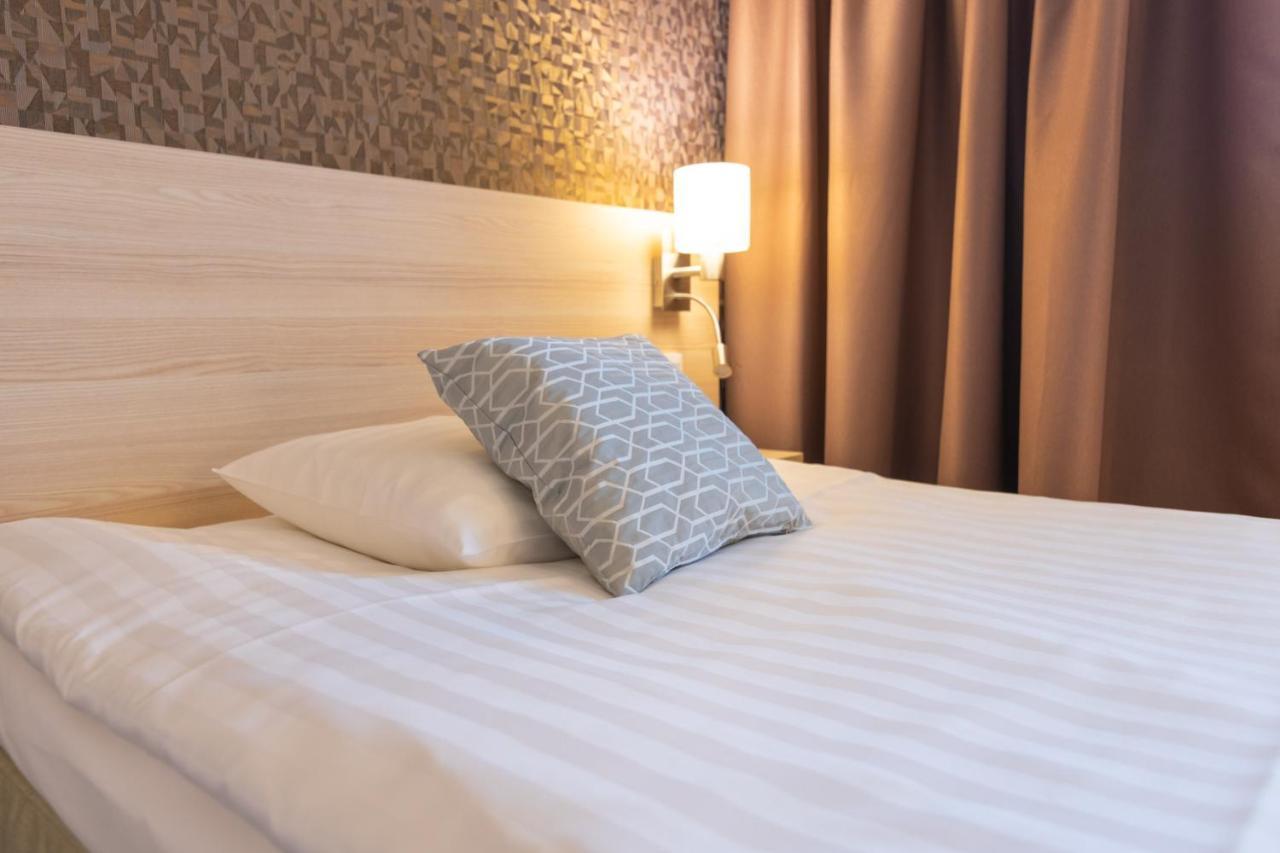 Hotel Kivitasku Kaarina Kültér fotó