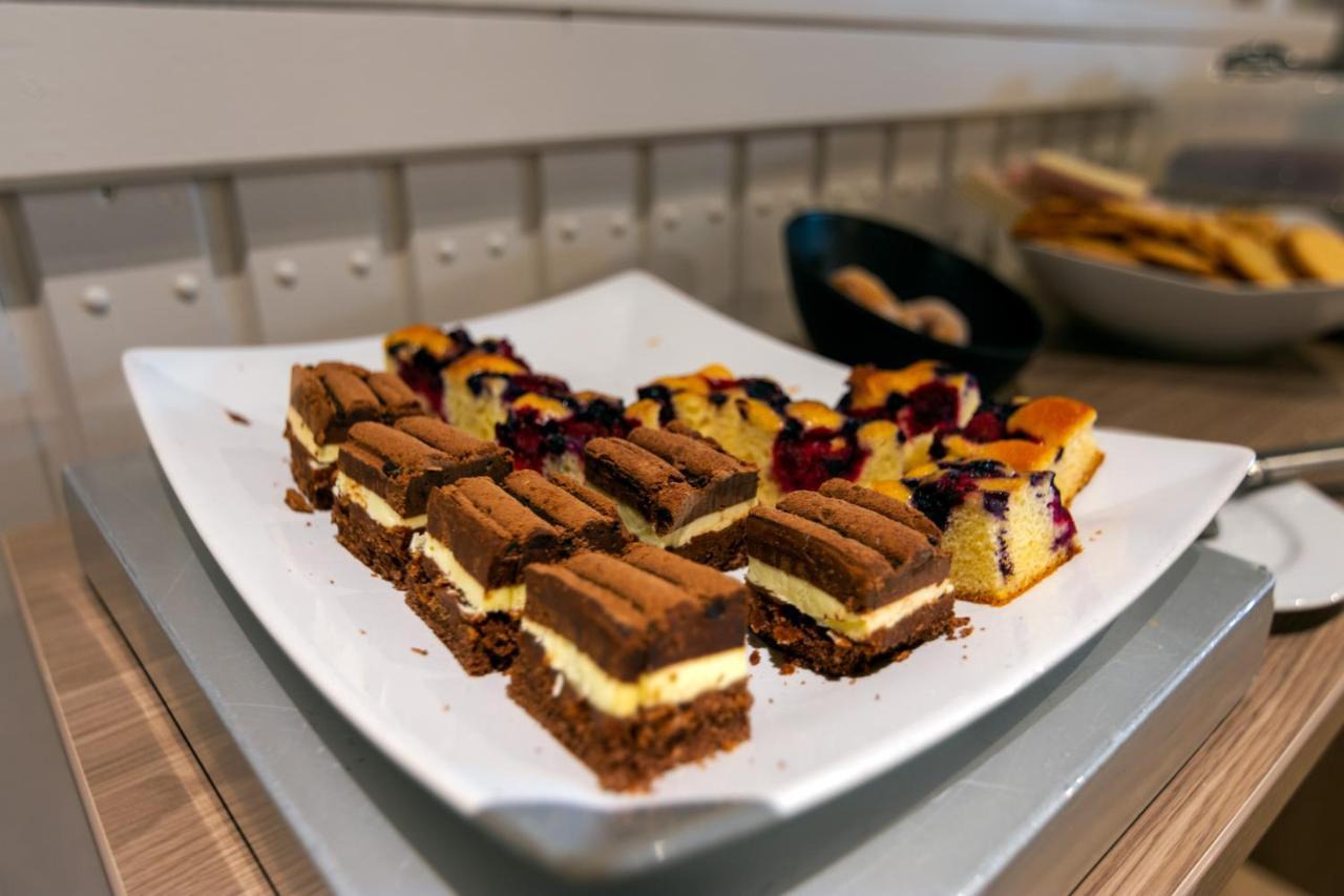 Hotel Kivitasku Kaarina Kültér fotó